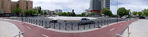 Archivo:La Mujer de Coslada, panorámica, Coslada, Madrid, 2015