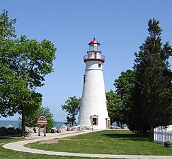 Marblehead OH Lighthouse 05-28-07.jpg