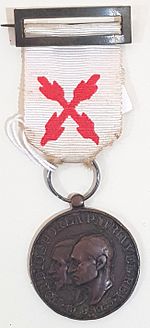 Archivo:MedalaDeLaLealdad Requetés-JavierI 1964 MusHistMili-Valencia 20191204