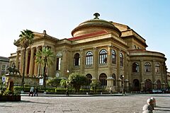 Archivo:Palermo-Teatro-Massimo-bjs2007-02