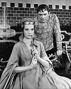 Archivo:Richard Burton and Julie Andrews Camelot