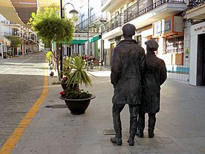 Archivo:Statue of Lorca and Falla, Órgiva