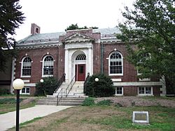 Tilton Library, South Deerfield MA.jpg
