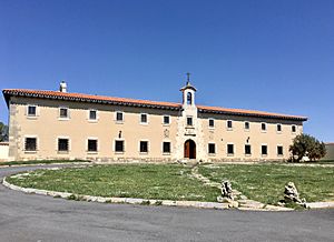Archivo:VillamayorDeLosMontes Monasterio Santa María la Real