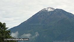 Archivo:Volcan Tajumul con manto blanco (14539101696)