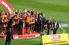 Archivo:Wolves Football League Championship 2008–09 030509
