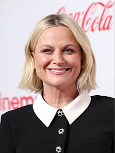Archivo:Amy Poehler (53671989427) cropped