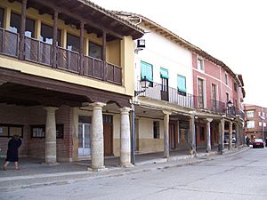 Archivo:Becerril soportales2 lou