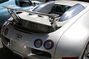 Archivo:Bugatti veyron2