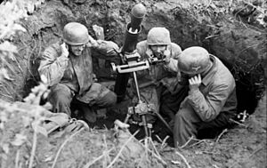 Archivo:Bundesarchiv Bild 101I-577-1917-08, Monte Cassino, Fallschirmjäger mit Granatwerfer