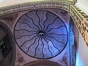 Archivo:CupolaConventSantaTeresa1