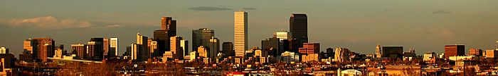 Archivo:Denver-skyline1