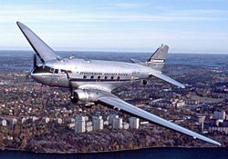 Archivo:Douglas DC-3, SE-CFP