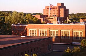 Archivo:Eau Claire Wisconsin-UWEC looking northeast
