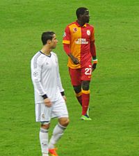 Archivo:Eboue Ronaldo