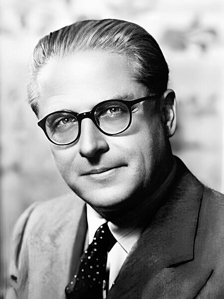 Giovanni Gronchi Official (1)