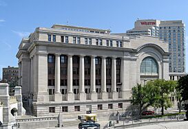 Government Conference Centre Ottawa.jpg
