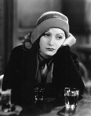 Archivo:Greta Garbo in a publicity image for "Anna Christie"