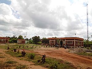 Archivo:Hôpital de Adokandji à Lalo au Bénin2