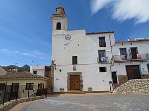 Archivo:Iglesia Parroquial de Santa Ana de Chóvar
