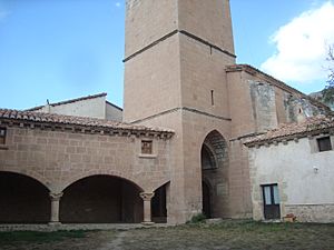 Archivo:Iglesia de Nuestra Señora de las Nieves (Miravete de la Sierra)