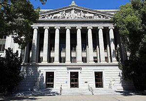 Archivo:Jesse M. Unruh State Office Building