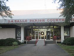 La Salle Parish, Louisiana Courthouse in Jena IMG 8360.JPG