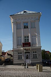 Leaning House, Tartu (3538447611)