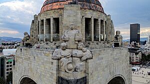 Monumento a la Revolución de México desde el aire - 2023 - 4.jpg