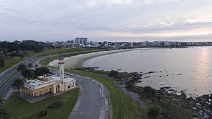 Archivo:Museo Oceanográfico 2