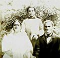 Prince Vuna Takitakimālohi and parents