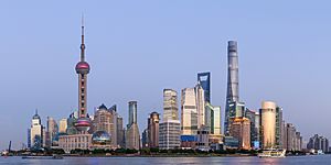 Archivo:Pudong Shanghai November 2017 panorama