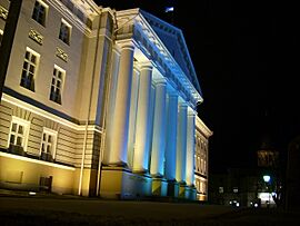 TÜ Hauptgebäude.JPG