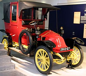 Archivo:Taxi de la Marne, Musée de l'Armée-IMG 0987