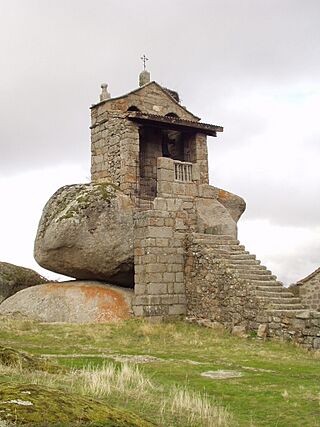 Torre de la Iglesia (Neila de San Miguel).jpg