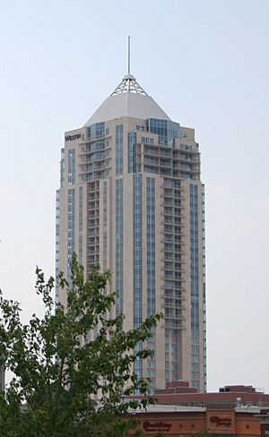 Archivo:Virginia Beach Town Center - Westin