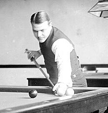 Willie Hoppe playing carom billiards (detail) ca. 1910-1915.jpg