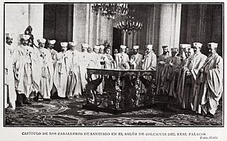Archivo:Capítulo de los Caballeros de Santiago en el salón de columnas del Real Palacio, de Goñi, Blanco y Negro