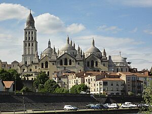 Archivo:Cathédrale Saint-Front à Périgueux dd.