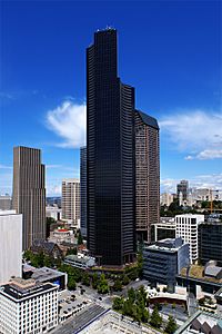 Archivo:Columbia center from smith tower