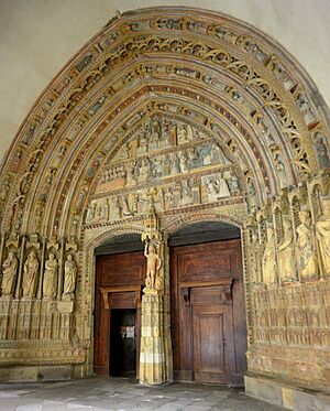 Archivo:Deba - Iglesia de Santa Maria, portada 29