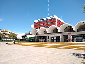Archivo:Gobierno Regional Junin en Huancayo Edificio