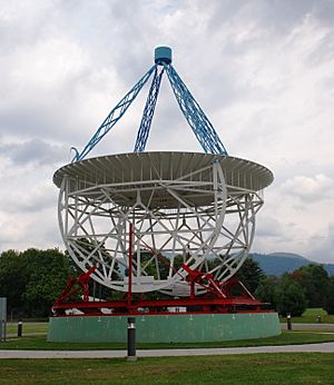 Archivo:Green Banks - Grote Reber Radio Telescope