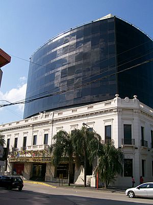 Archivo:Hotel y Casino de Resistencia