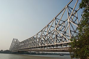 Archivo:Howrah Bridge, Kolkota