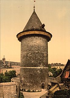 Archivo:Joan of Arc's Tower, Rouen, France-LCCN2001698690
