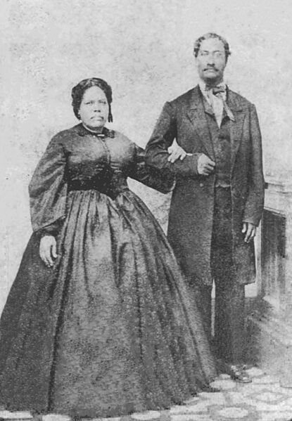 Kapaakea and Keohokalole