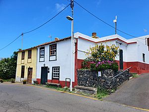 Archivo:Local Social San Jerónimo