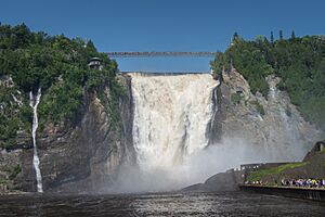 Archivo:Montmorrancy Waterfall 02