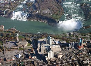 Archivo:Niagara falls aerial.id